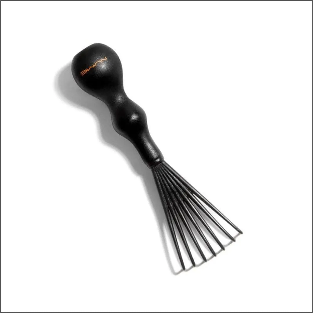 NuMe Brush Cleaner