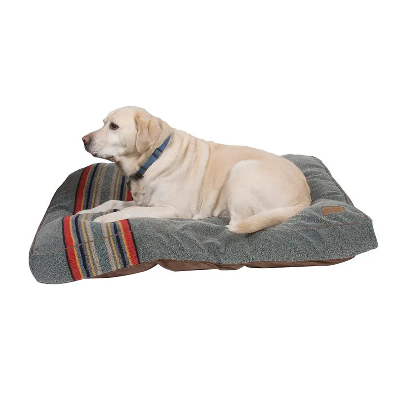 Vintage Camp Pet Napper