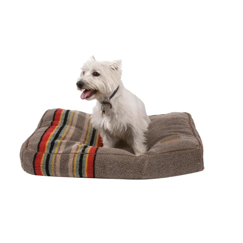 Vintage Camp Pet Napper