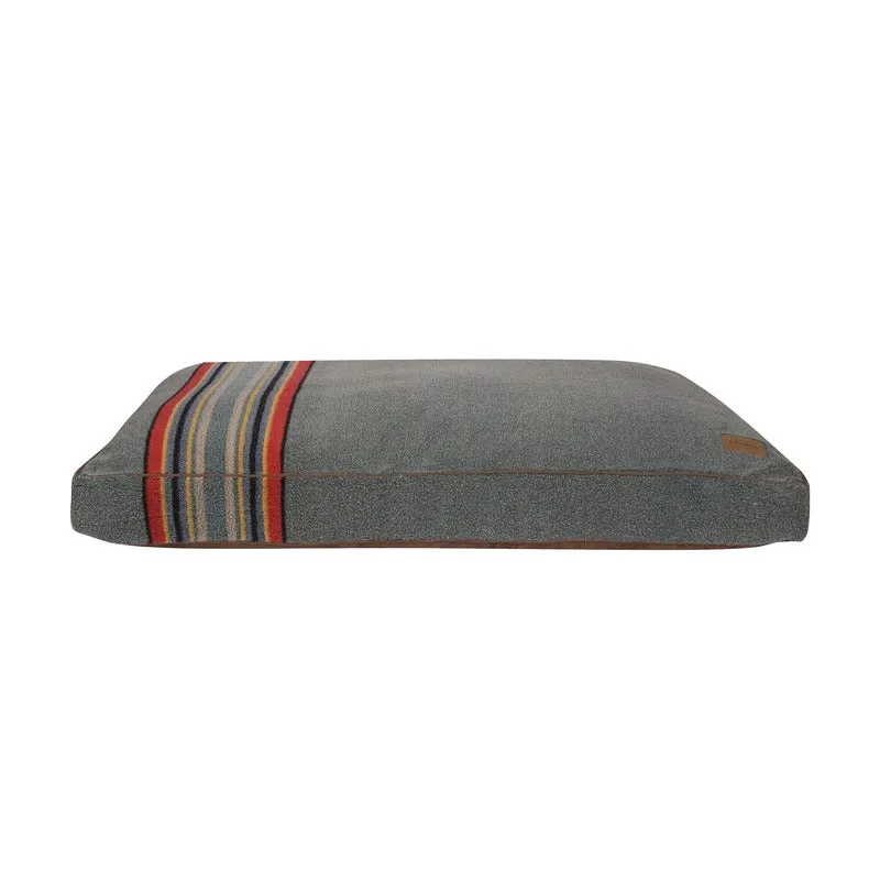 Vintage Camp Pet Napper